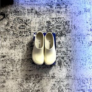 Brand New Birkenstock A630 Clogs in White